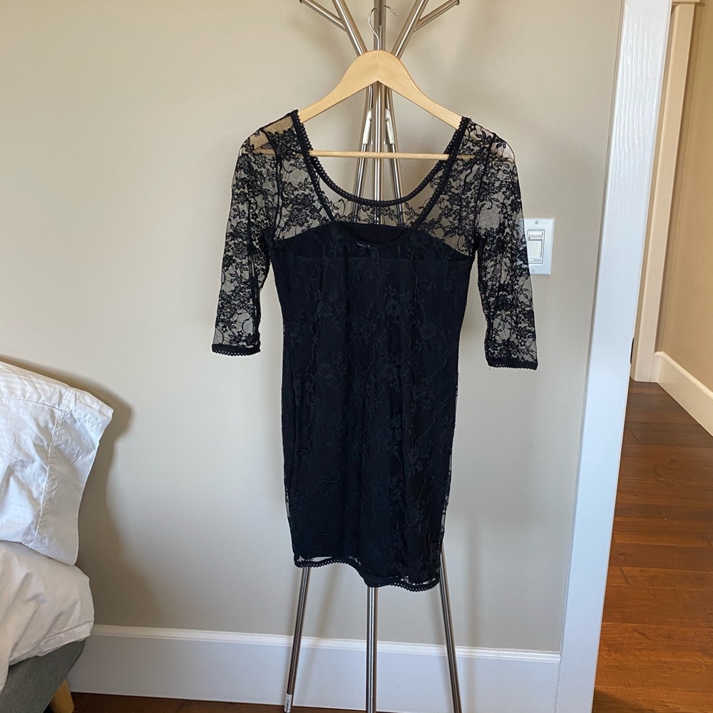 H&M BLACK LACE DRESS - Picture 2 of 2